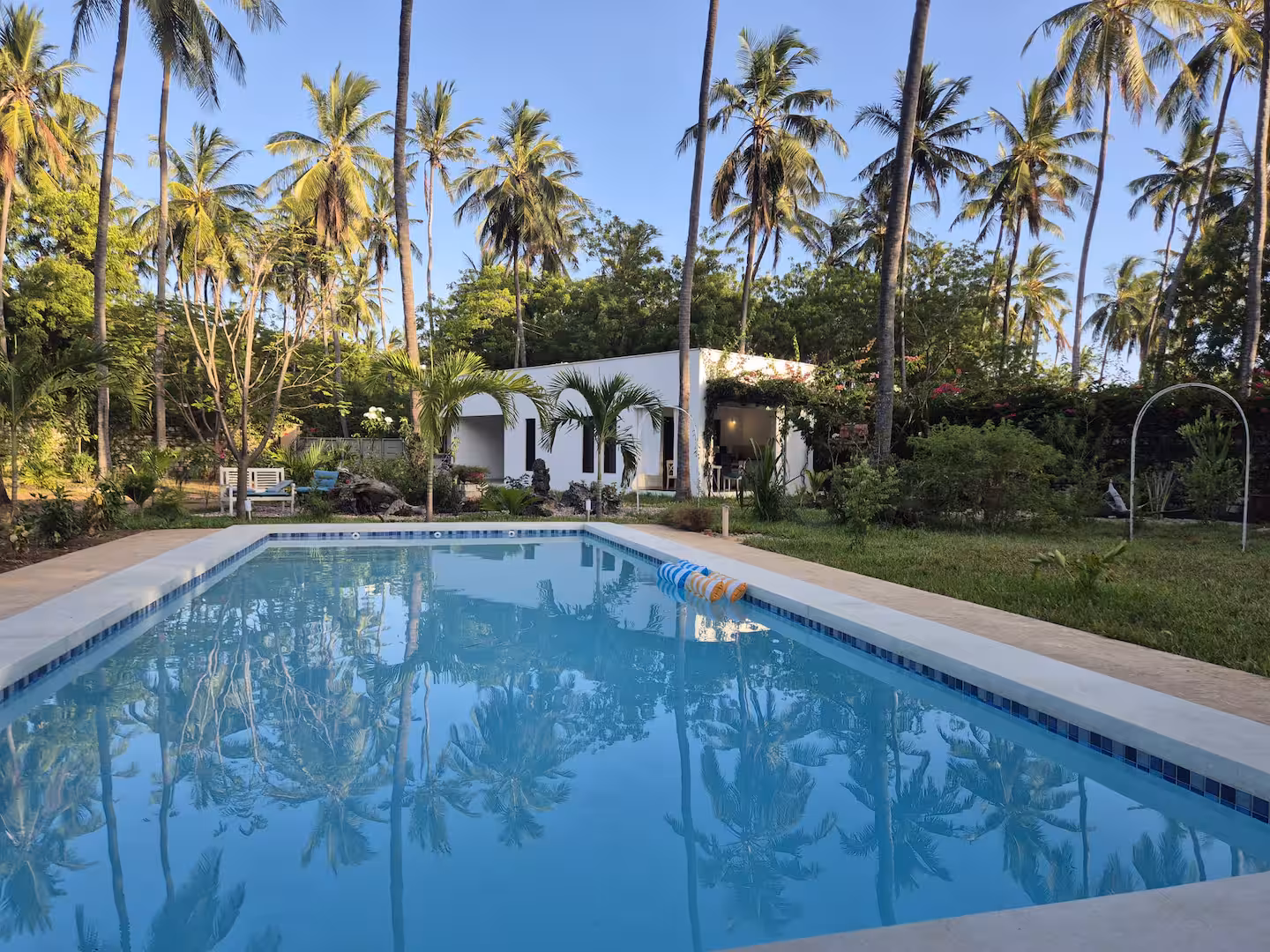 Pool and palms at Nyotas Gem, Watamu